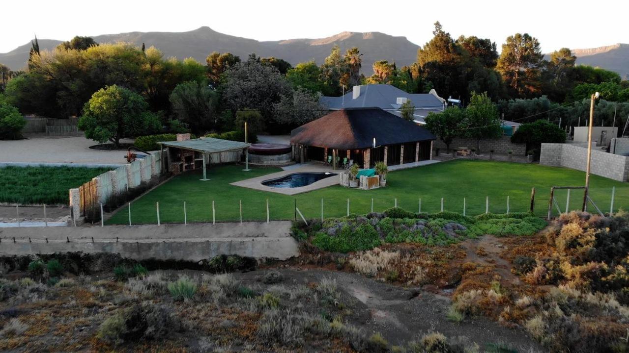 Tarantula Guest House Calvinia ภายนอก รูปภาพ